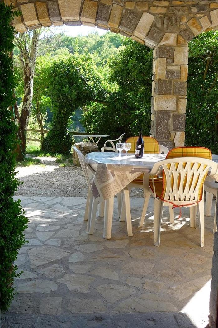 Gites Du Domaine De Serre Long Saint-Maurice-d'Ibie Exterior photo