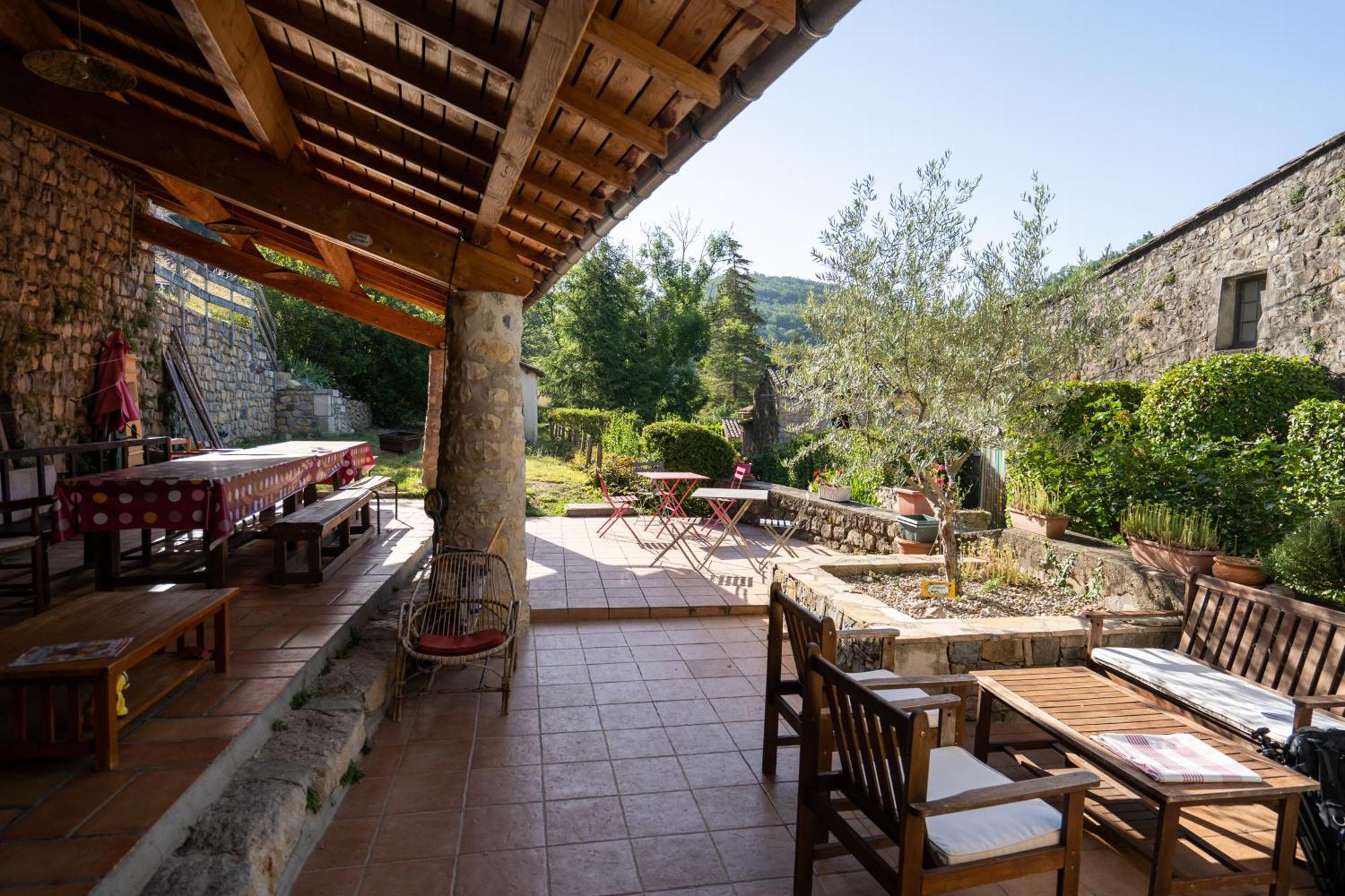 Gites Du Domaine De Serre Long Saint-Maurice-d'Ibie Exterior photo