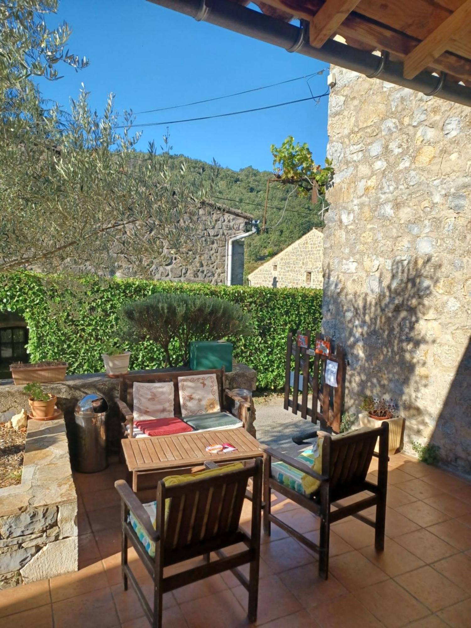 Gites Du Domaine De Serre Long Saint-Maurice-d'Ibie Exterior photo