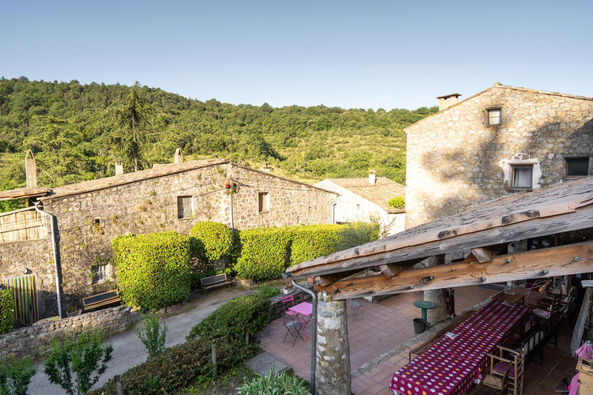 Gites Du Domaine De Serre Long Saint-Maurice-d'Ibie Exterior photo