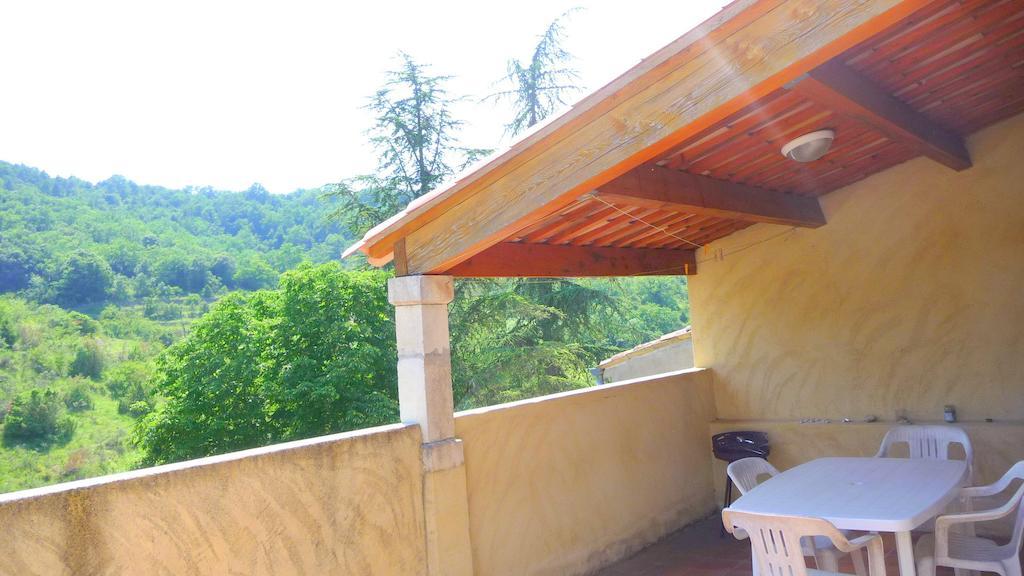 Gites Du Domaine De Serre Long Saint-Maurice-d'Ibie Room photo